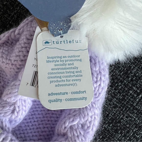 NWT Youth Turtle Fur Lavender Pom Pom Beanie - Picture 5 of 10